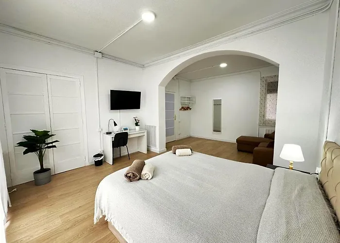 Rgr Bed & Breakfast